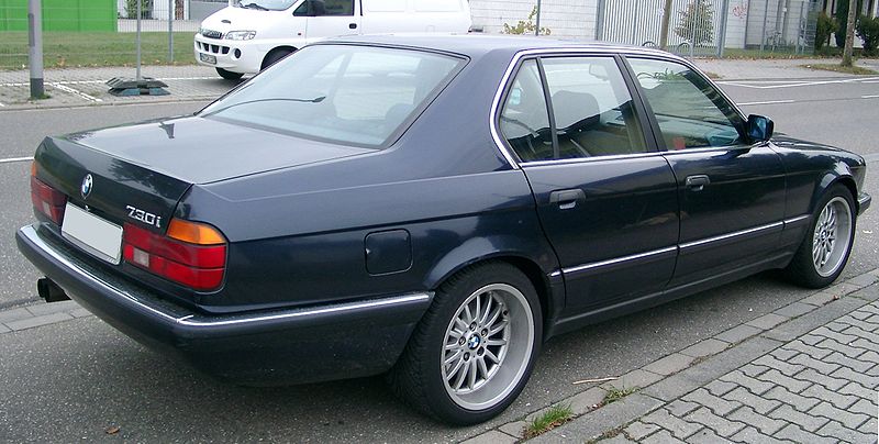 Fil:BMW E32 rear 20070928.jpg