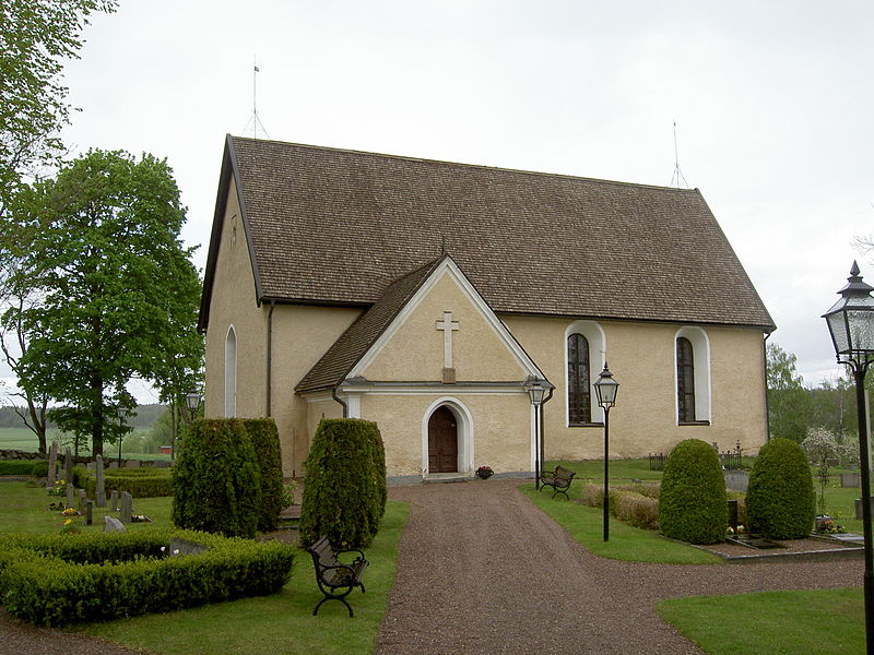 Fil:Lagga kyrka ext1.jpg