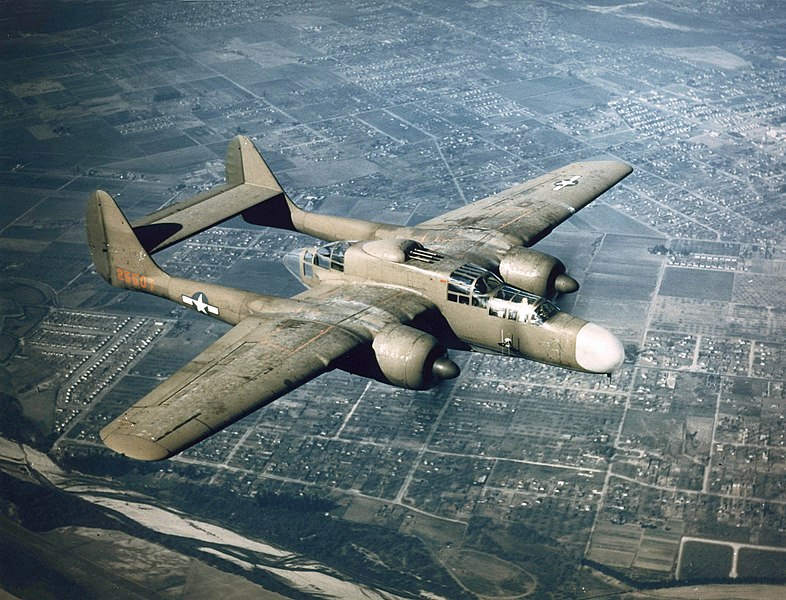 Fil:Northrop P-61 green airborne.jpg