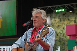 Göran Ringbom sjunger på Sommarkrysset i Stockholm 2008. Foto: Daniel Åhs Karlsson