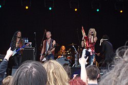 Hanoi Rocks under en konsert i september 2005.