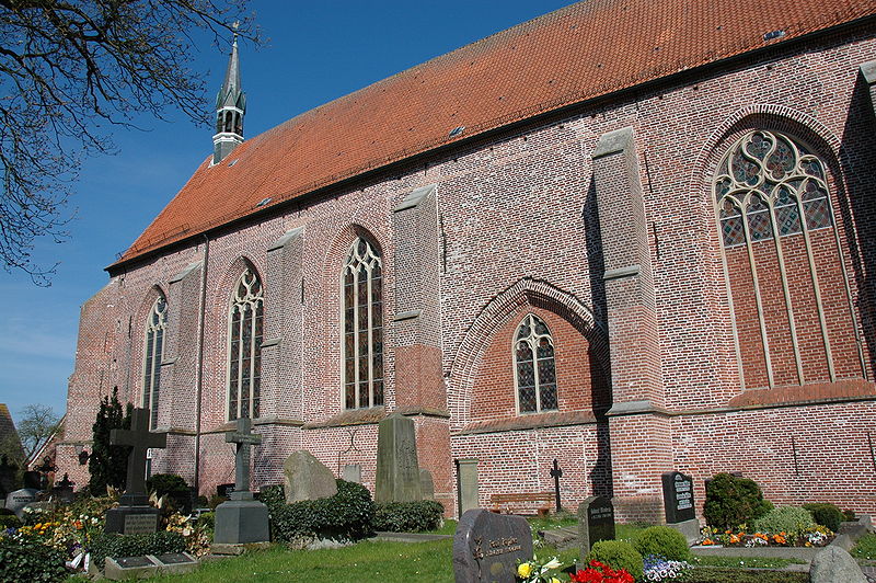 Fil:Kirche Hinte.jpg