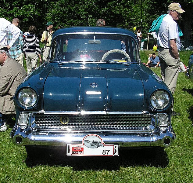 Fil:1957VauxhallVictor.jpg