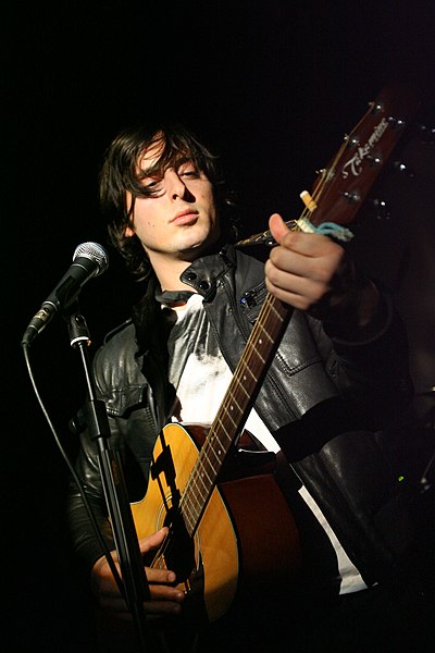 Fil:Carl Barât.jpg