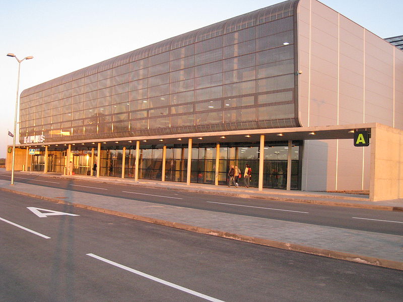 Fil:Kaunas Airport Terminal A.JPG