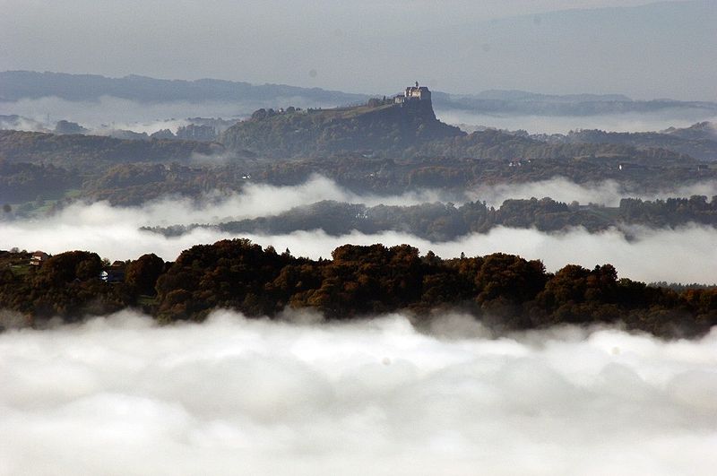 Fil:Riegersburgnebel.jpg