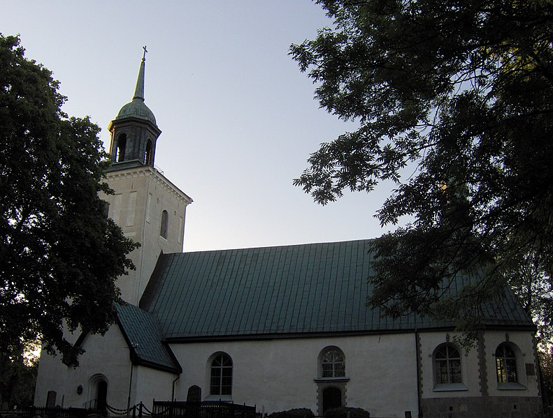 Fil:Sollentuna Kyrka002.JPG