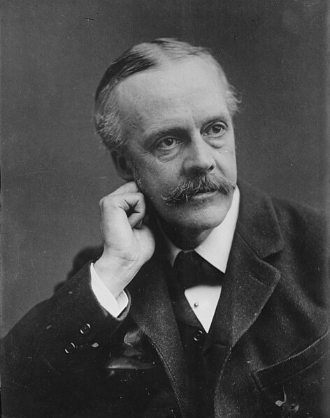 Fil:Arthur Balfour, photo portrait facing left.jpg