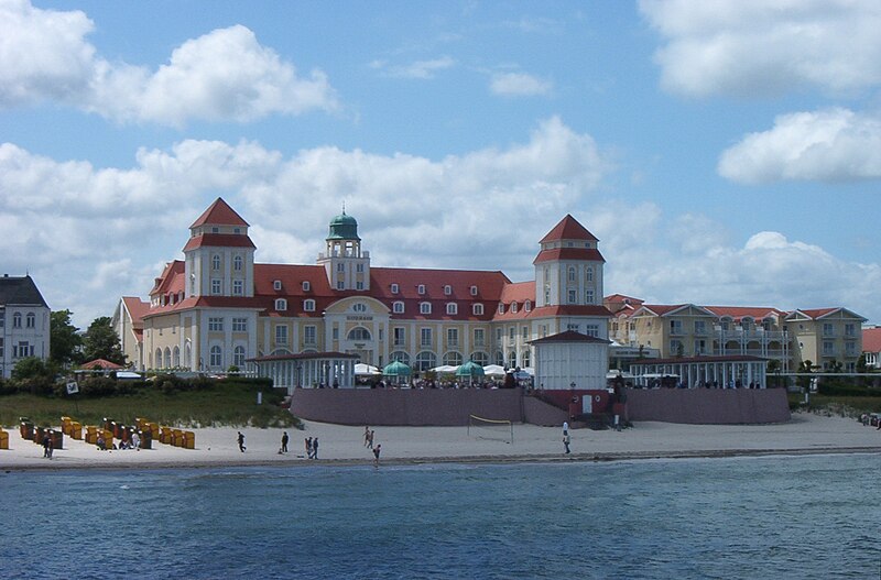 Fil:Binz Kurhaus.JPG