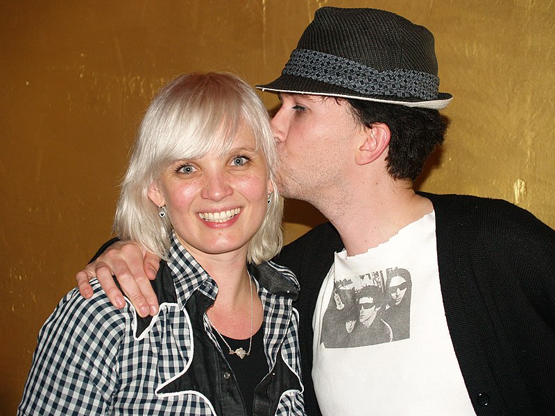 Fil:The Raveonettes by David Shankbone.jpg