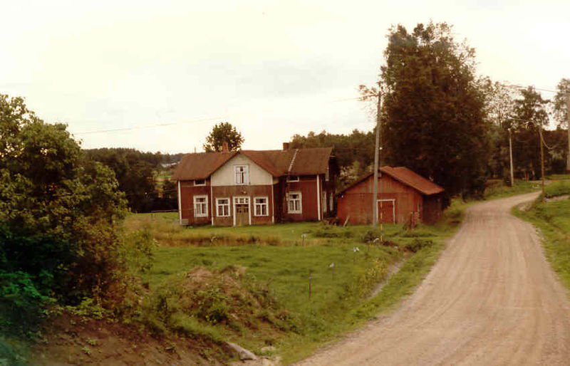 Fil:Överby i Bötom2, sommaren 1990..jpg