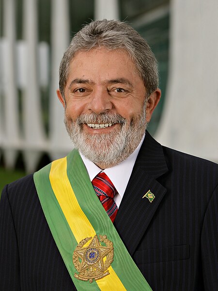 Fil:Lula - foto oficial05012007 edit.jpg