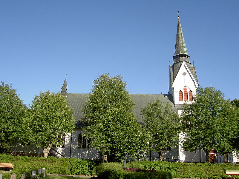 Fil:Stockaryds kyrka ext1.jpg