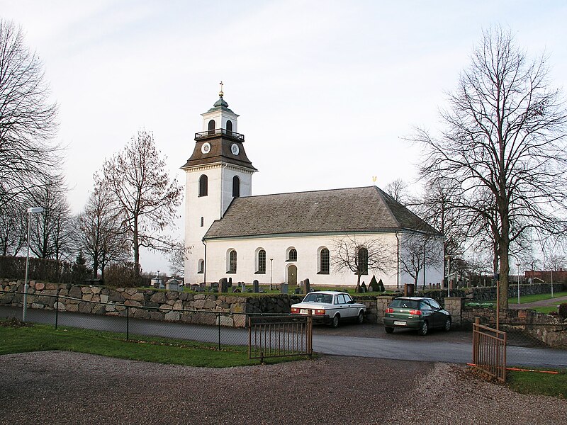 Fil:Rystad kyrka view8.jpg