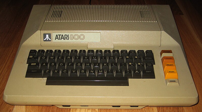 Fil:Atari 800 closed.jpg
