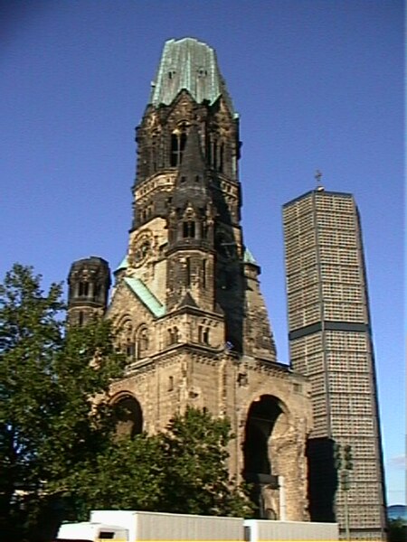 Fil:Berlin Kaiser-Wilhem-Gedächtnis-Kirche.jpg