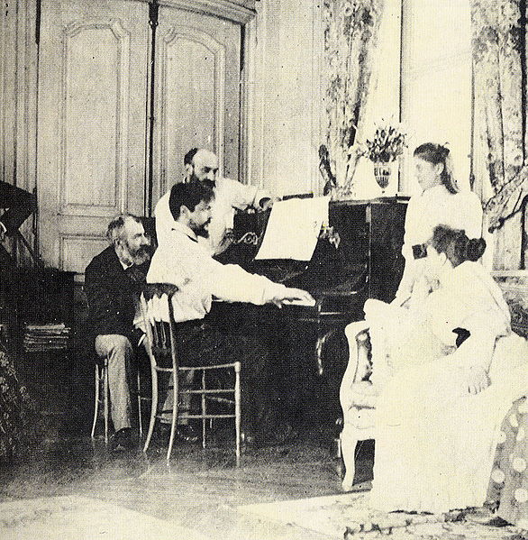 Fil:Debussy 1893.jpg