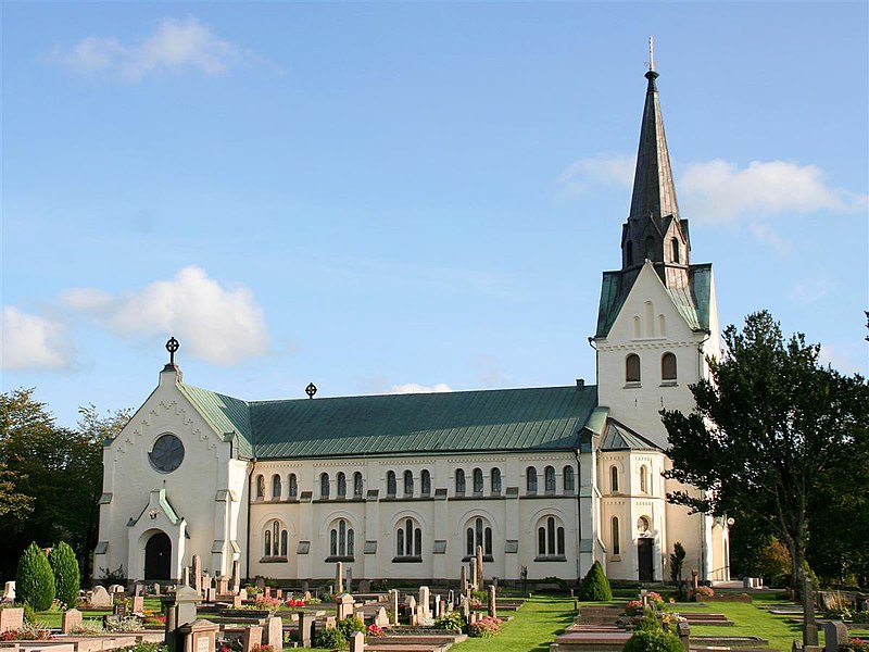 Fil:Lindome kyrka.jpg