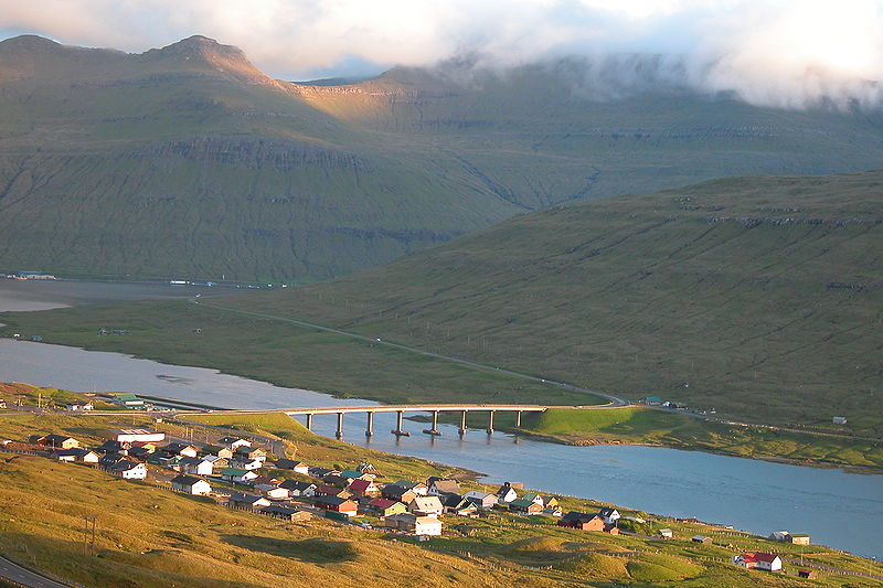 Fil:Sundini at Norðskáli, Faroe Islands.JPG