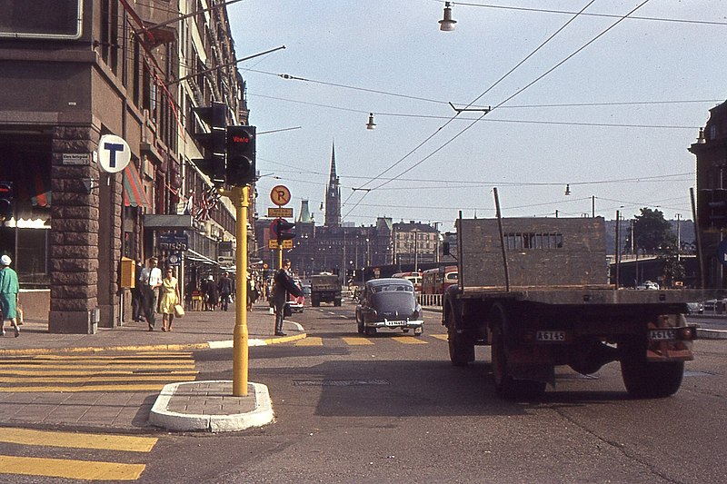 Fil:Vasagatan 1963.jpg