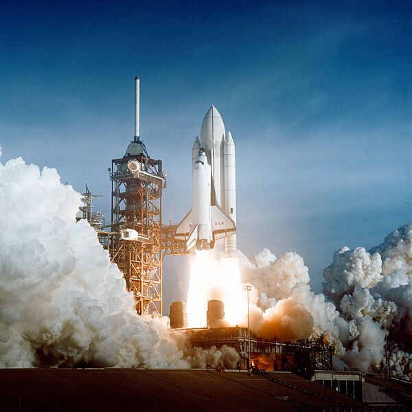 Fil:Space Shuttle Columbia launching.jpg