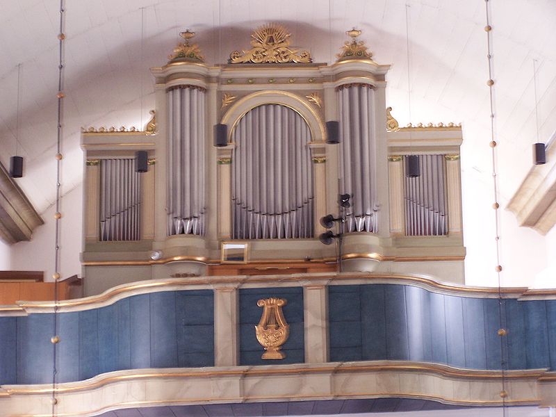 Fil:Arby kyrka organ.jpg