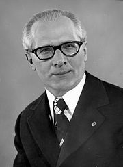 Fil:Bundesarchiv Bild 183-R0518-182, Erich Honecker.jpg