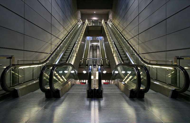 Fil:Copenhagen Metro escalators.jpg