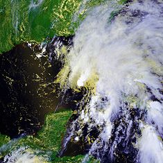 Den tropiska stormen Barry kort efter den klassifierats