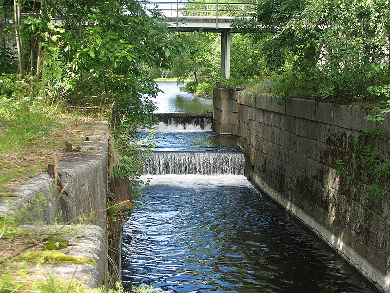 Fil:Lock-chamber at Hamre.jpg