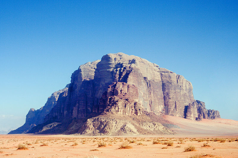 Fil:Wadi Rum Monument.jpg