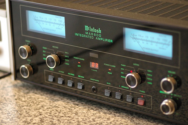 Fil:McIntosh MA6800.jpg