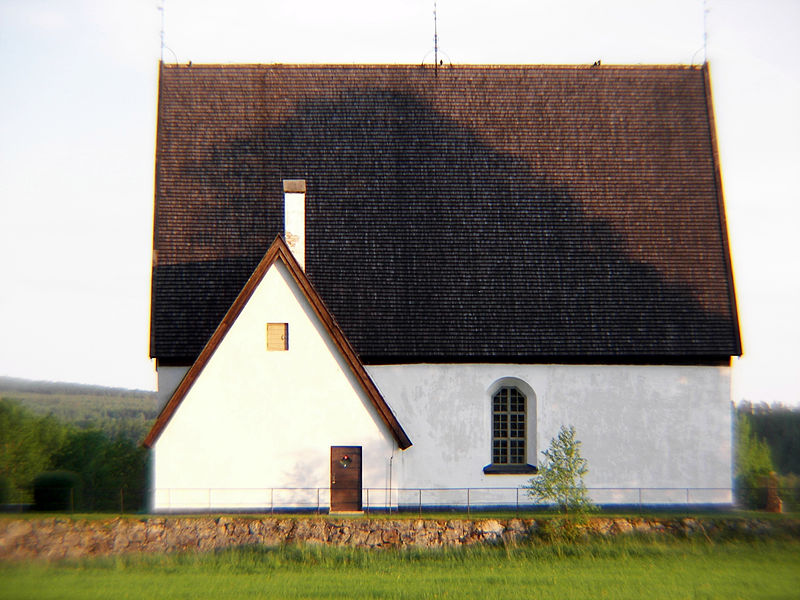 Fil:Överlännäs kyrka.jpg