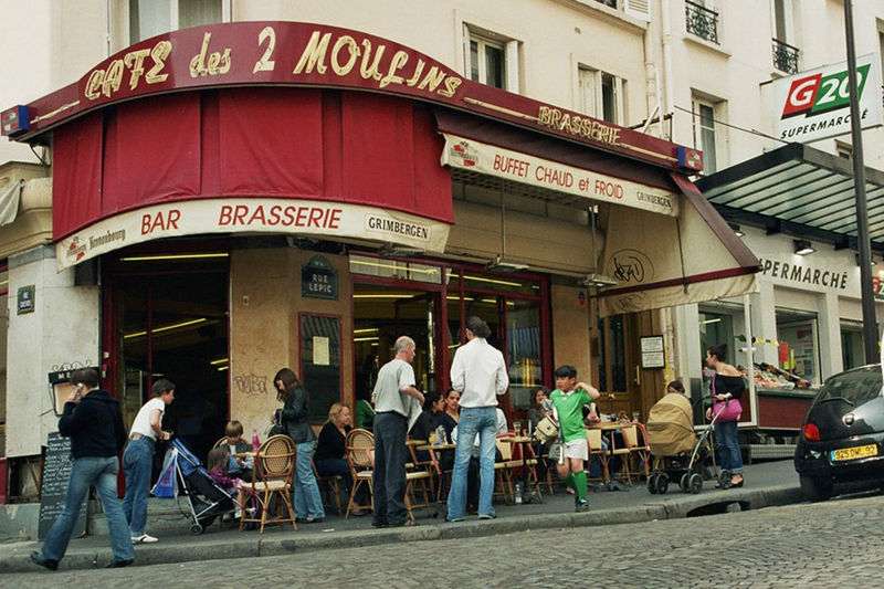 Fil:Amelie les2moulins montmartre.jpg