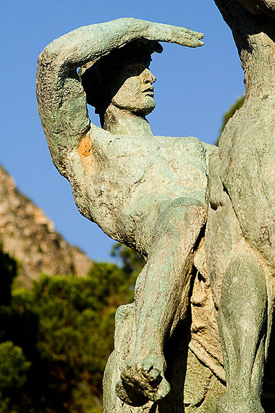 Fil:Cape Town Rhodes memorial energy statue.jpg
