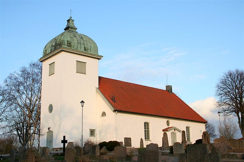 Fil:Jörlanda kyrka.jpg