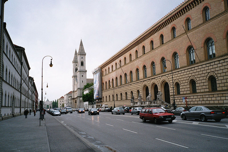 Fil:Ludwigstraße, München.jpg