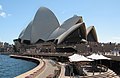 Sydney Opera House, sett från landsidan.