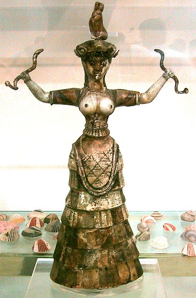 Fil:Snake Goddess Crete 1600BC.jpg