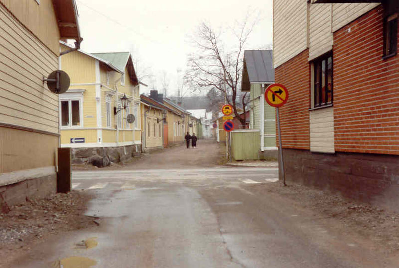 Fil:Nådendal, stadskvarter, februari 1991..jpg