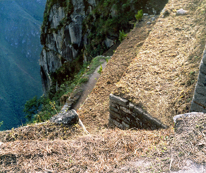 Fil:Huayna Picchu Terrass.jpg