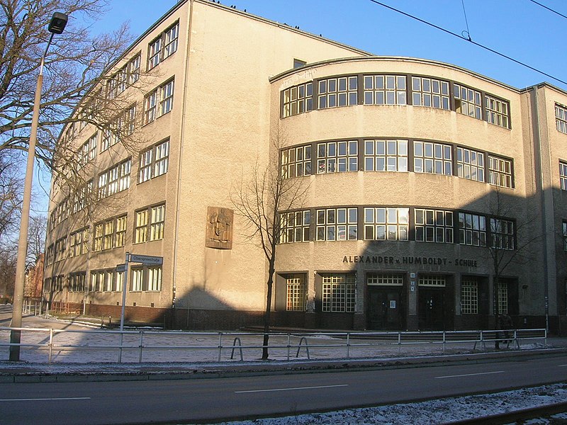 Fil:Berlin AvH-Oberschule.JPG