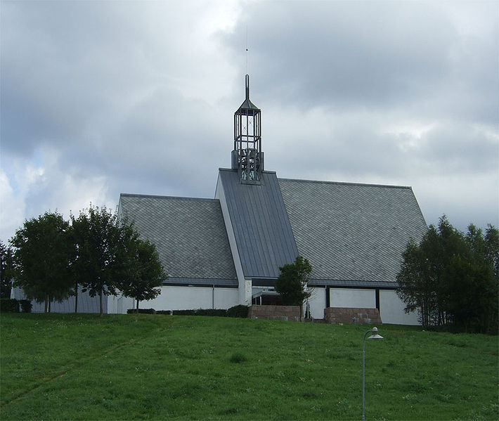 Fil:Lommedalen kirke.jpg
