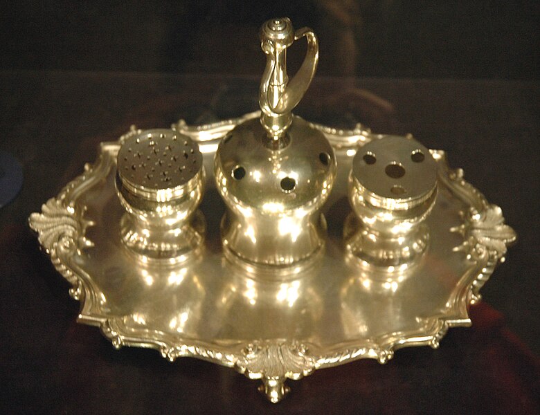 Fil:Syng inkstand.jpg