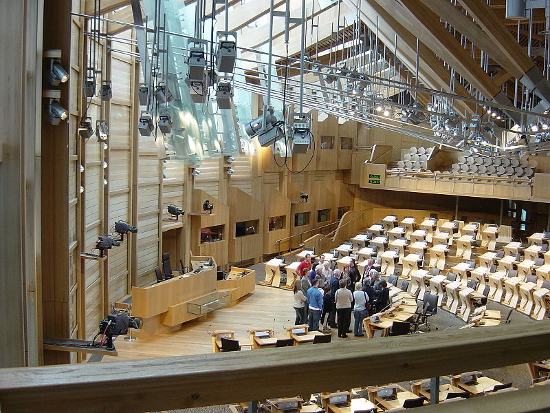 Fil:Parliament debating chamber 2.jpg