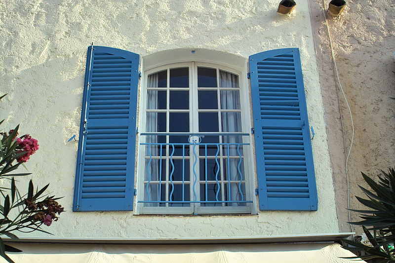 Fil:French shutters.jpg
