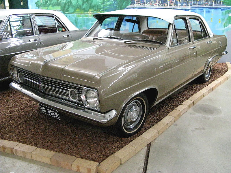 Fil:Holden HR Premier 186 1966 01.jpg