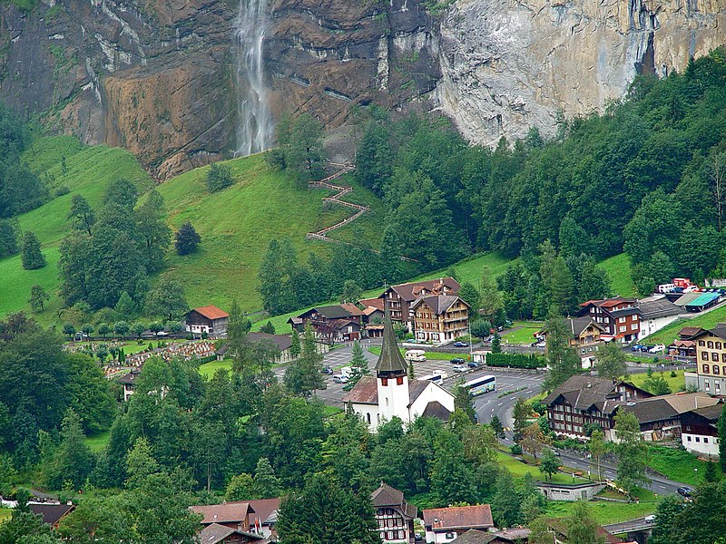 Fil:Lauterbrunnen3.JPG