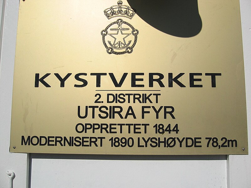 Fil:Utsira fyr78 2m.JPG