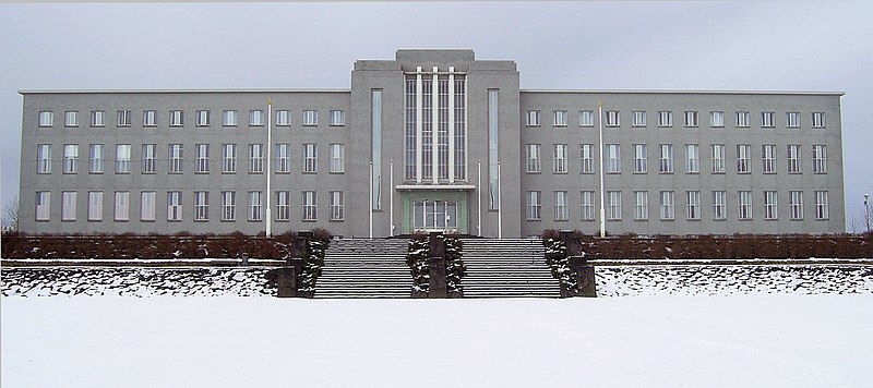 Fil:University of Iceland.jpg